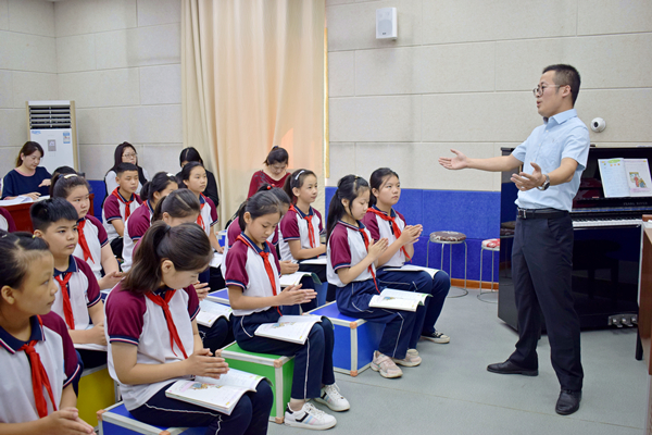 平邑县小学最新动态报道